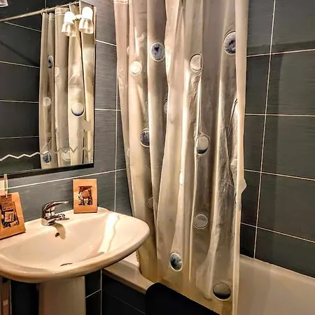 La Casa De Ra - Tucasaenlospirineos