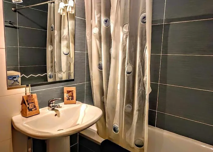 La Casa De Ra - Tucasaenlospirineos