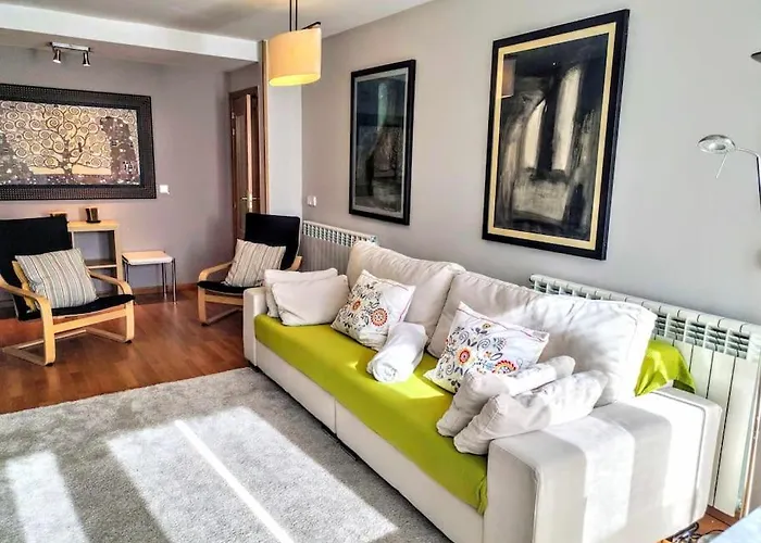 La Casa De Ra - Tucasaenlospirineos