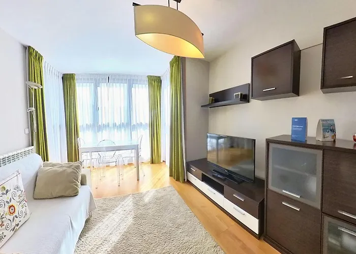 La Casa De Ra - Tucasaenlospirineos * Escarrilla